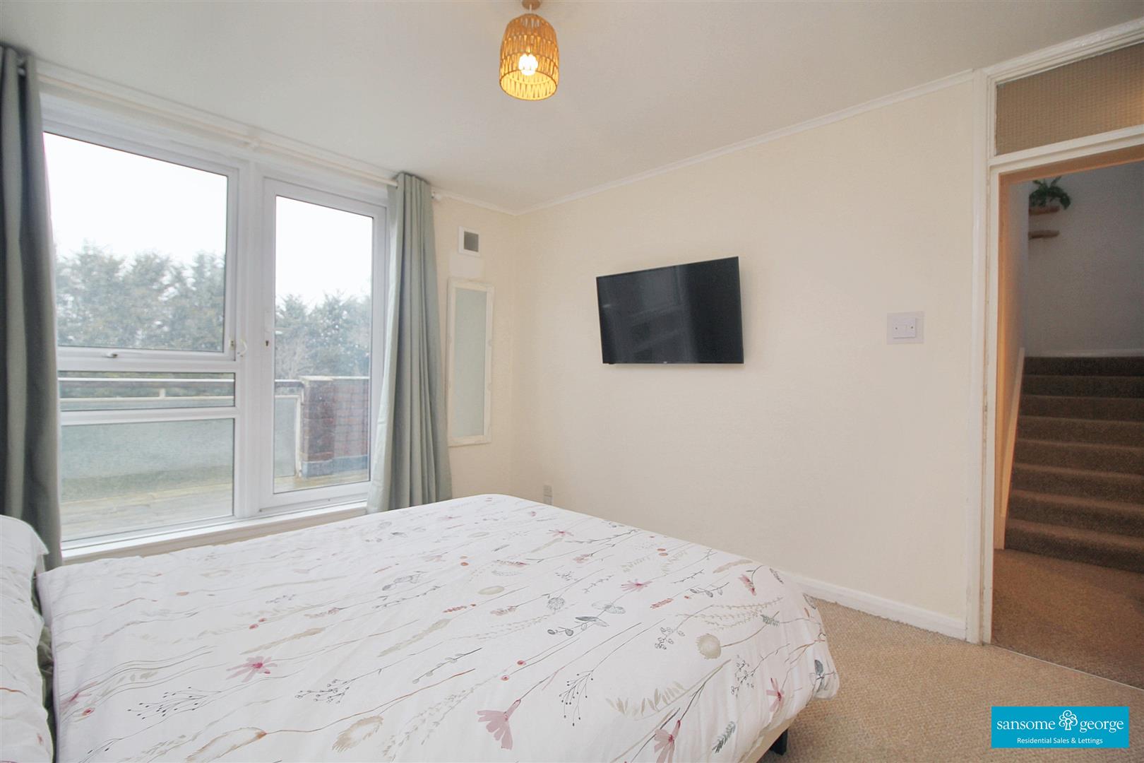 Bath Road, Southcote, Reading